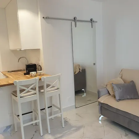 아파트 Eiffel Tower Trocadero 파리