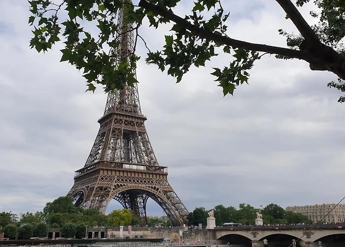 Eiffel Tower Trocadero アパート *