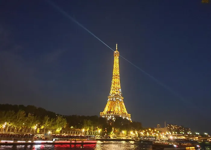 Eiffel Tower Trocadero Париж